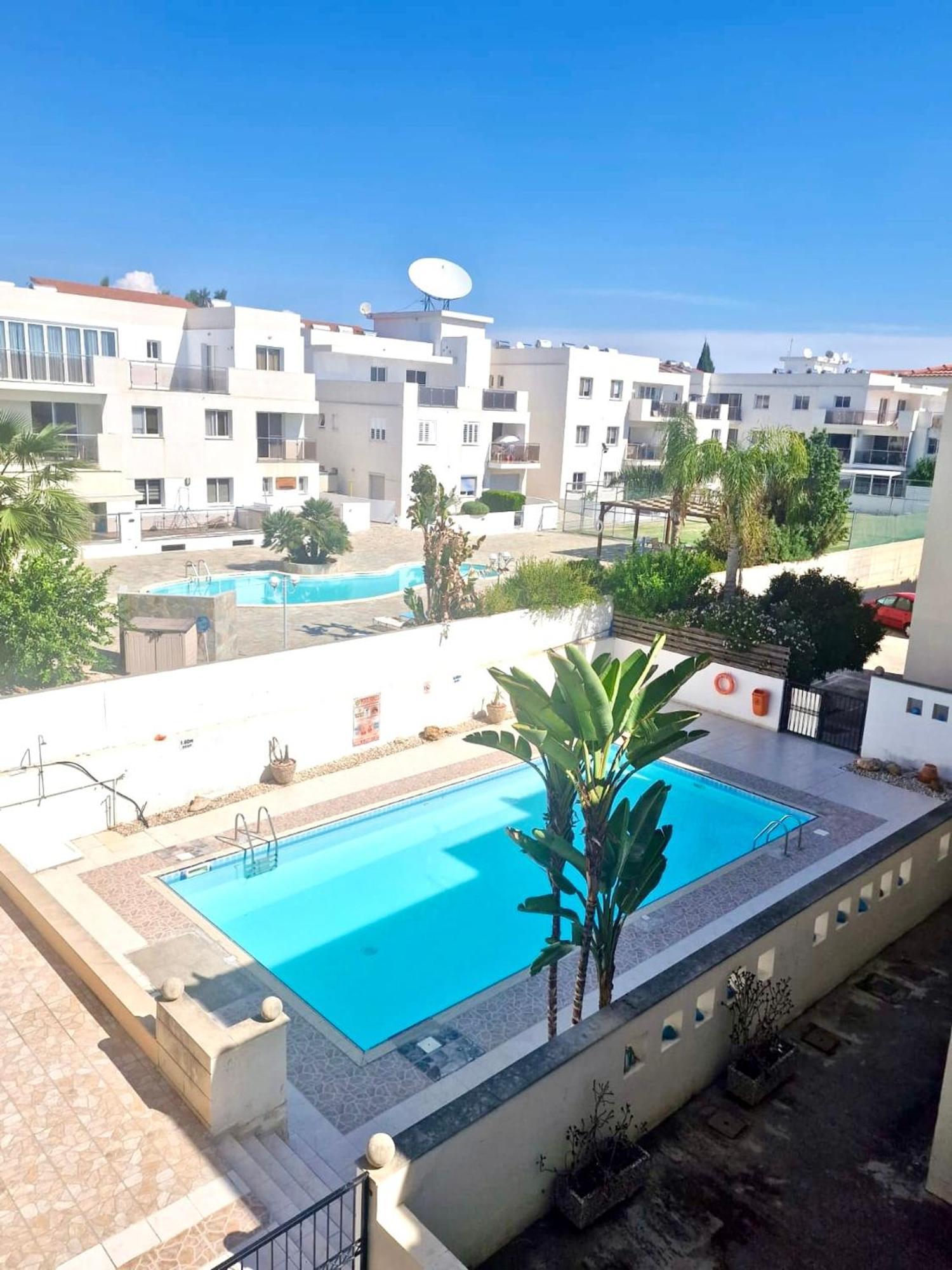 Bed and breakfast Charming Oroklini Penthouse With Ocean Views And Private Parking Extérieur photo